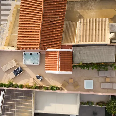 Kallino Island Hotel *